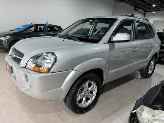 HYUNDAI TUCSON 2.0 MPFI GLS 16V 143CV 2WD GASOLINA 4P AUTOMÁTICO